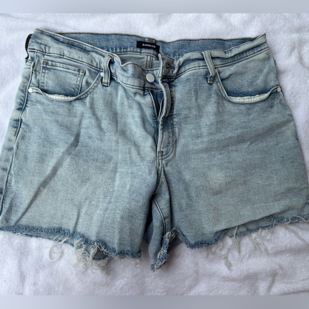 Shortie mid rise jean shorts